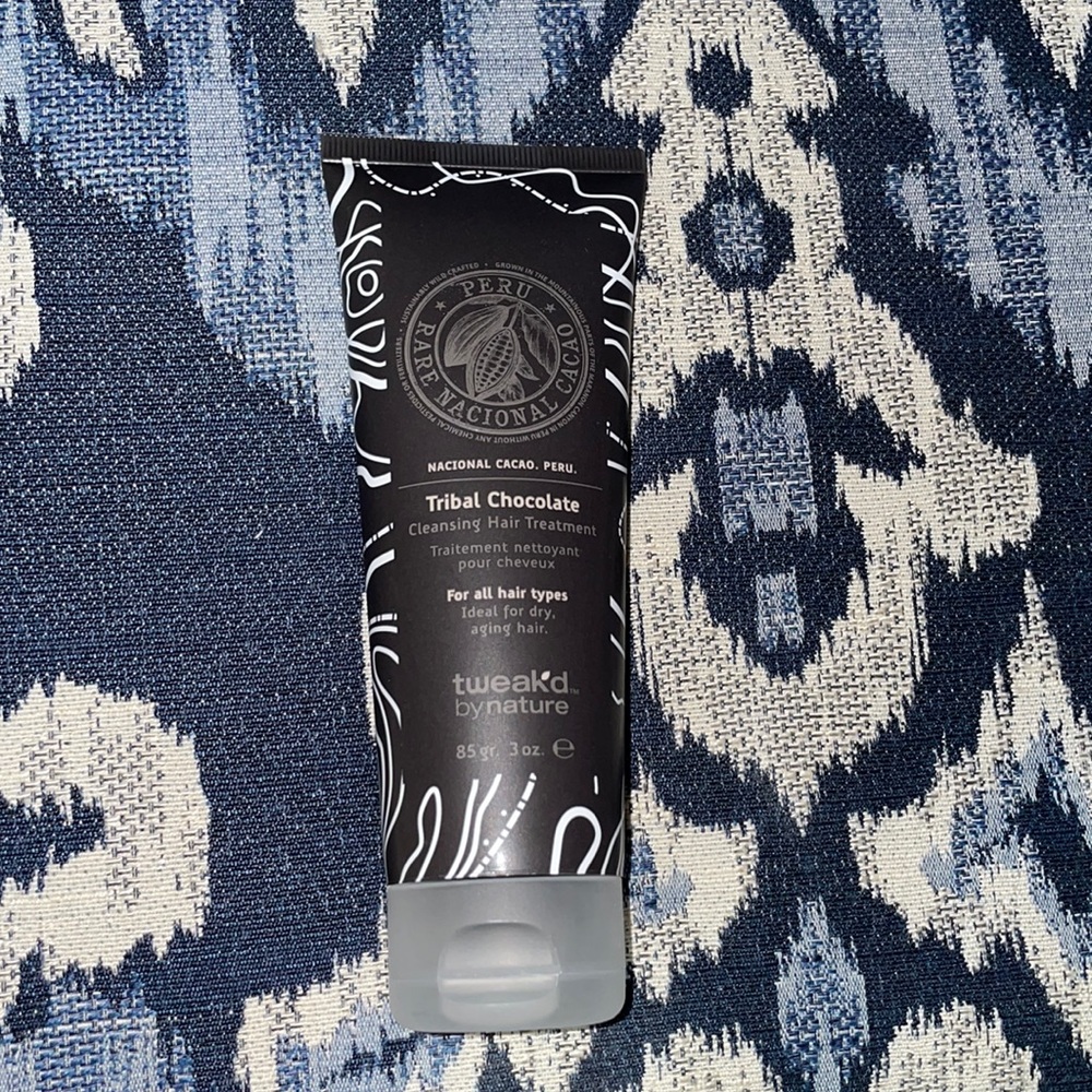 Chocolate cleansing hair treatment